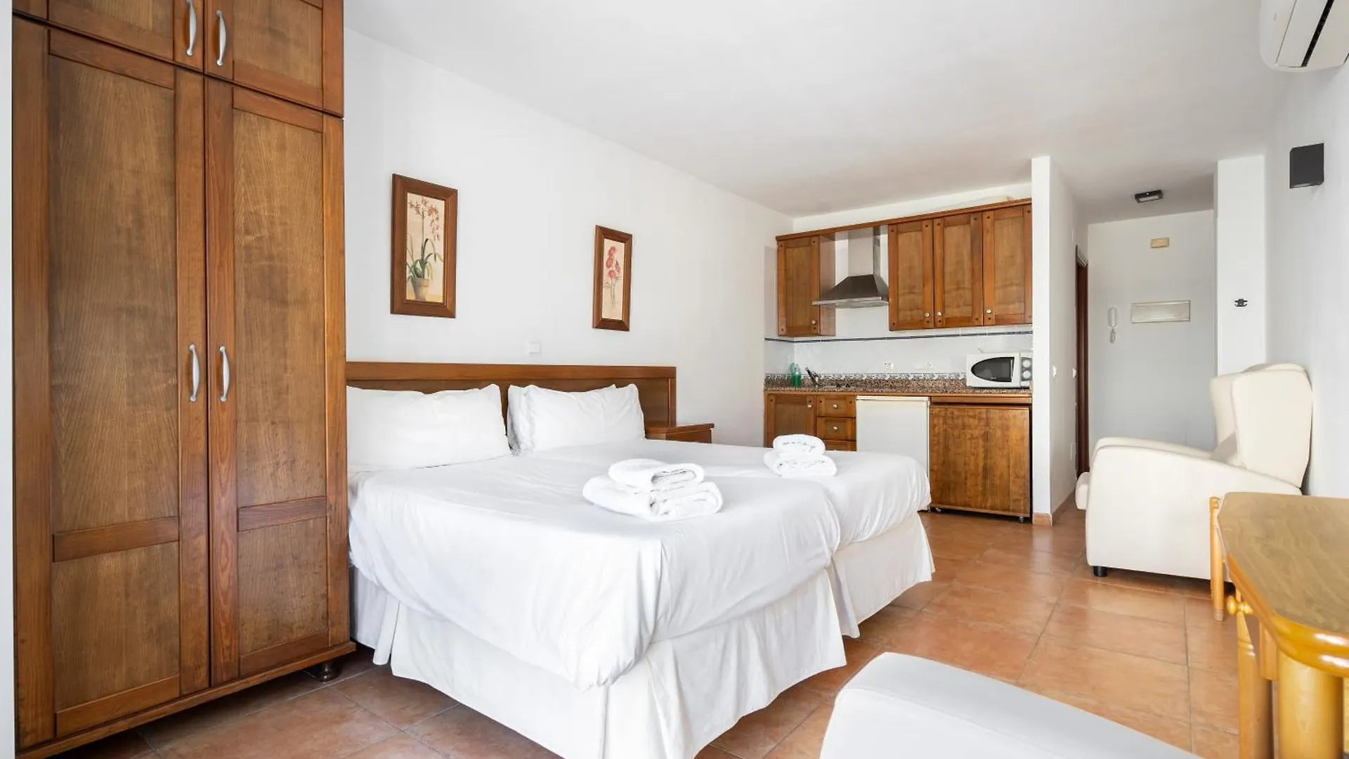 Apartamentos Capricho Del Mar Torremolinos 0*,  Spain